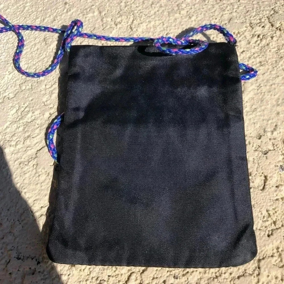 Vintage Eddie Bauer 1990’s Crossbody Bag - Picture 3 of 6